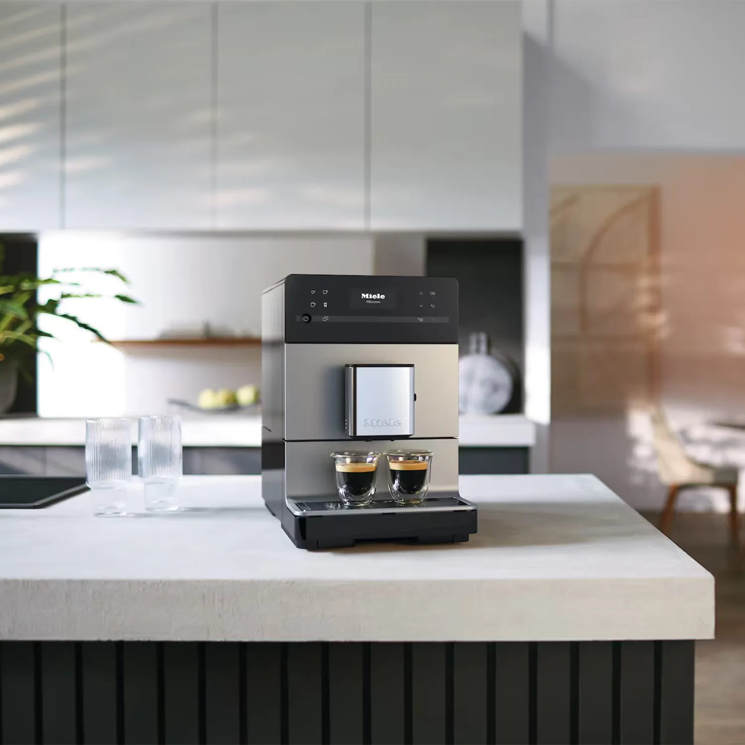 Miele CM 5510 Tam Otomatik Solo Kahve Makinesi (Outlet)