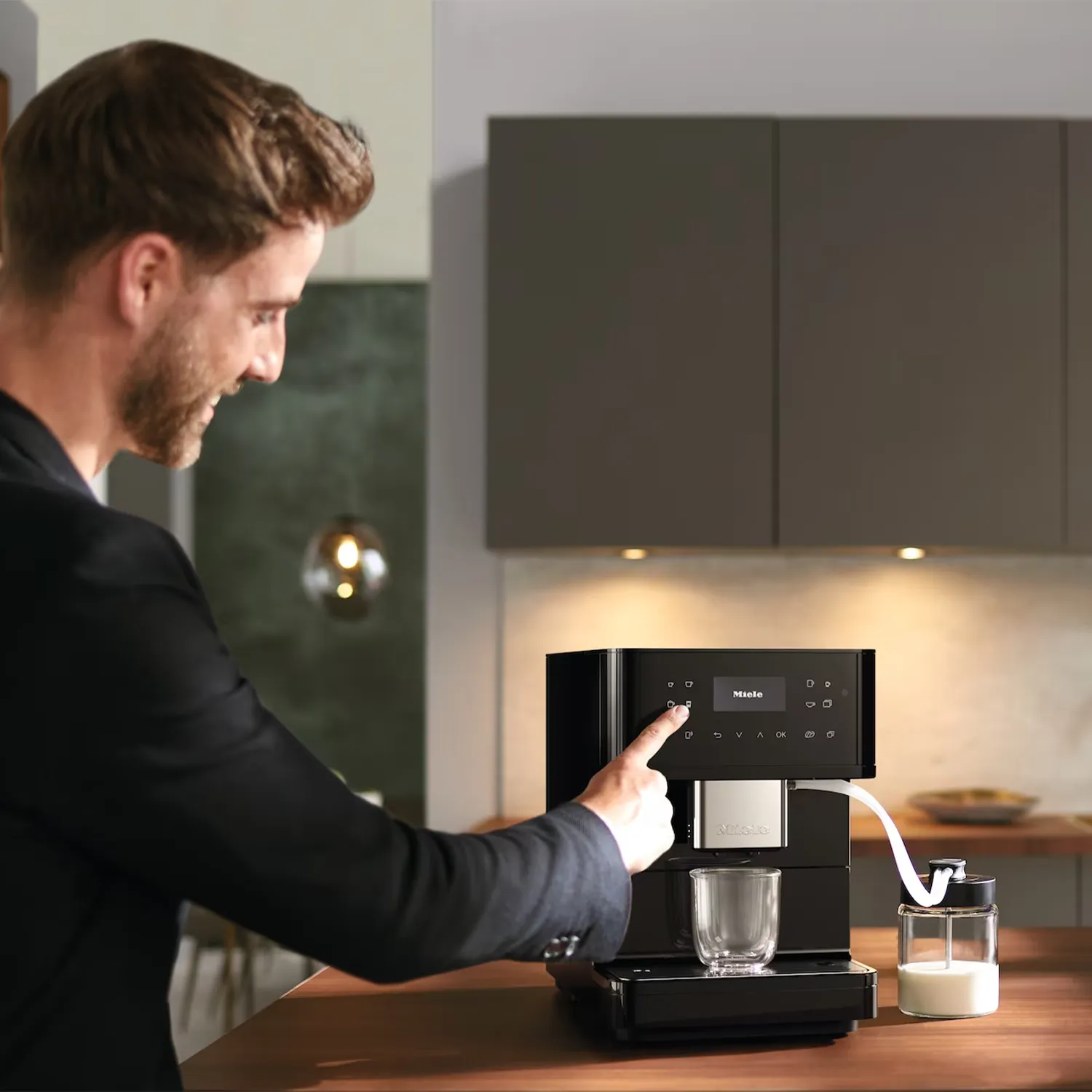 Miele CM 6160 Milkperfection Tam Otomatik Solo Kahve Makinesi (OUTLET)