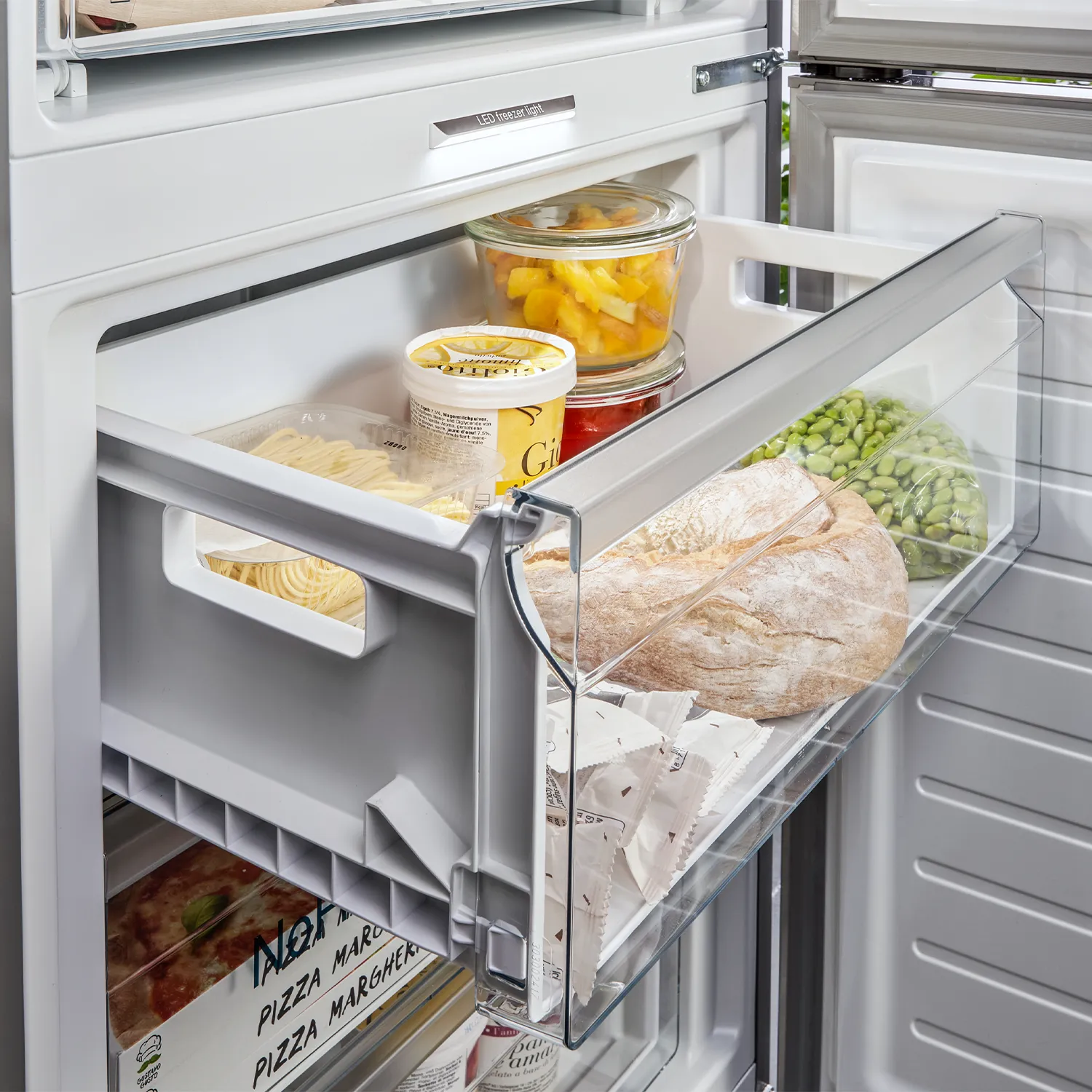 Siemens iQ300 Gardırop Tipi Buzdolabı - KF96NAXEA